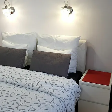 Lägenhet Aski Hoza Warszawa