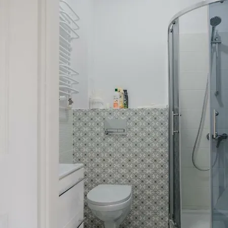 Lägenhet Aski Hoza *