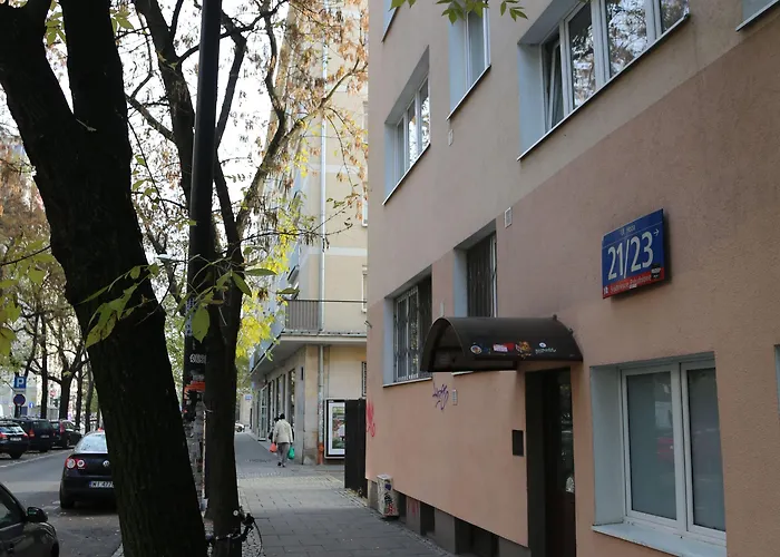 Aski Hoza * Warszawa